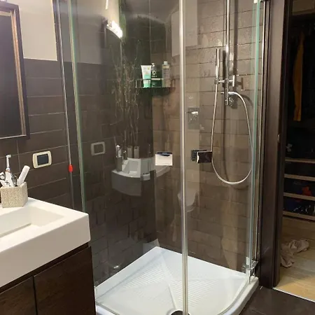 Residenza Taliedo, In Casa Privata, Abitata, Solo Doppia E Bagno Personale * Milano